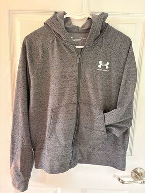 Under Armour Gray Full-Zip Hooded Sweatshirt. Lightweight. Loose fit. Hoodie.